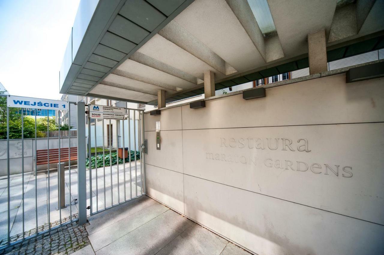 Very Berry - Maratonska 3 - Business Apartment, Garden, Check In 24H Poznan Ngoại thất bức ảnh